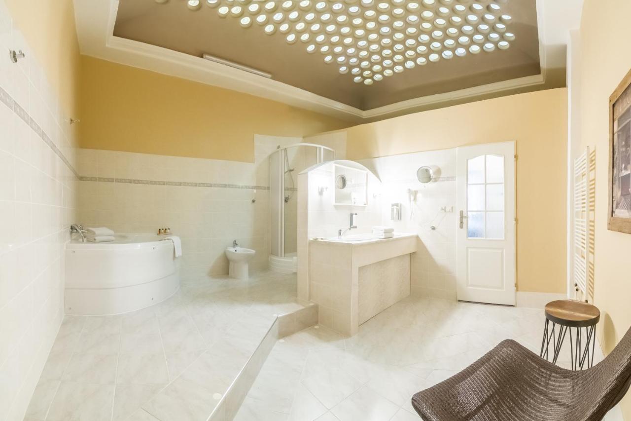 Grandhotel Salva Litomerice Luaran gambar